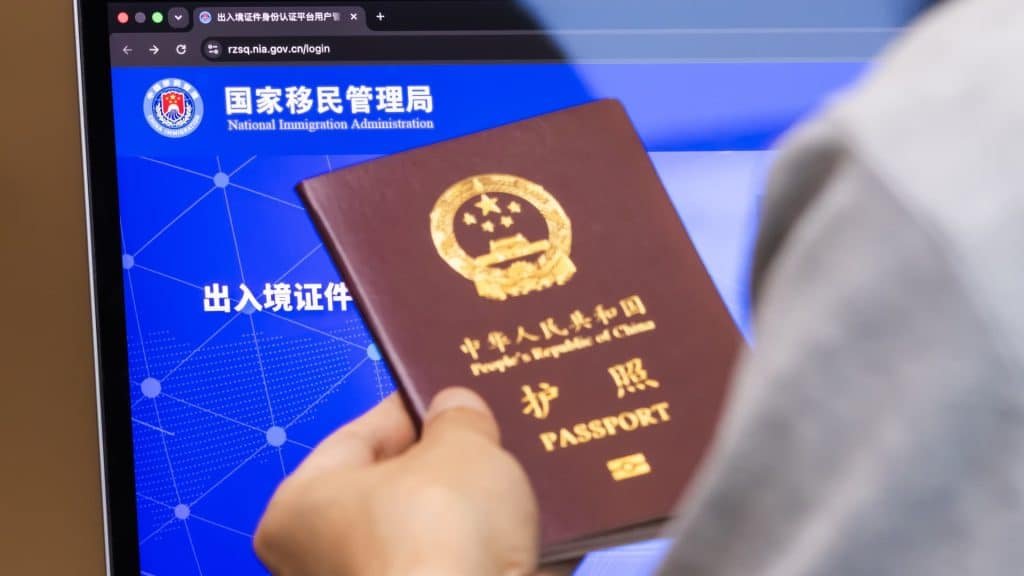Wealthy Chinese Explore Foreign Passport Options - Oz Arab Media