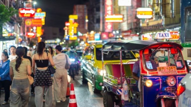 Israeli woman visiting Thailand has visa revoked following conduct complaints by locals - The Jerusalem Post