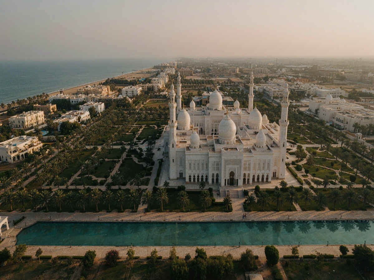 Abu Dhabi Unites Dubai And More In Driving UAE Hospitality Tourism Boom With Luxury Beachfront Escapes, Theme Parks, And Cultural Attractions