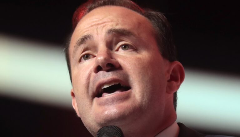 Mike Lee on Suspending Visa-Free Travel for Chinese Visitors: “America Is Not a Nursery for the CCP” - 2paragraphs.com