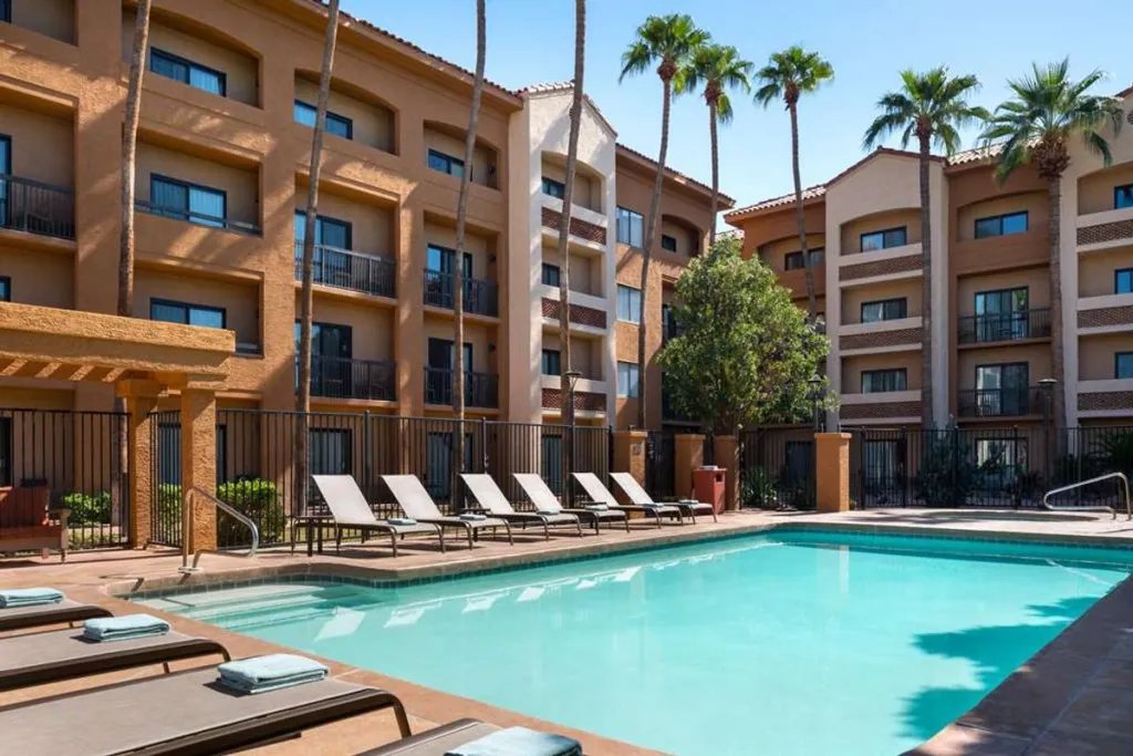 TKO’s CEO Makes Case for $2 Billion Bid on Service Properties’ Hotels