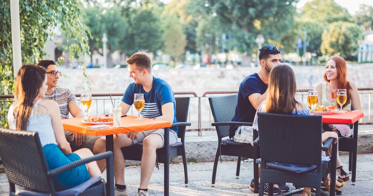 Strong hospitality summer trading fails to improve profitability, trade bodies warn - restaurantonline.co.uk