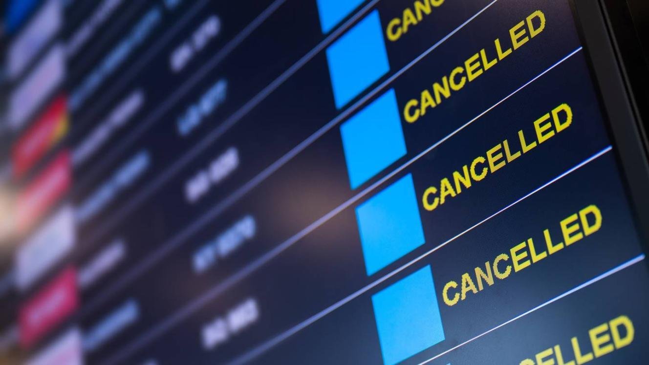 US delays new flight reporting rules