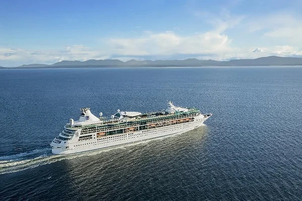 Royal Caribbean exceeds Q3 expectations, raises 2026 guidance