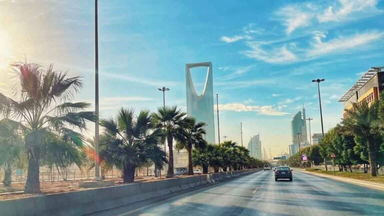 Saudi Arabia: Kosovo & Guyana Citizens Can Now Get Visas Electronically Or On Arrival; Details Inside - curlytales.com