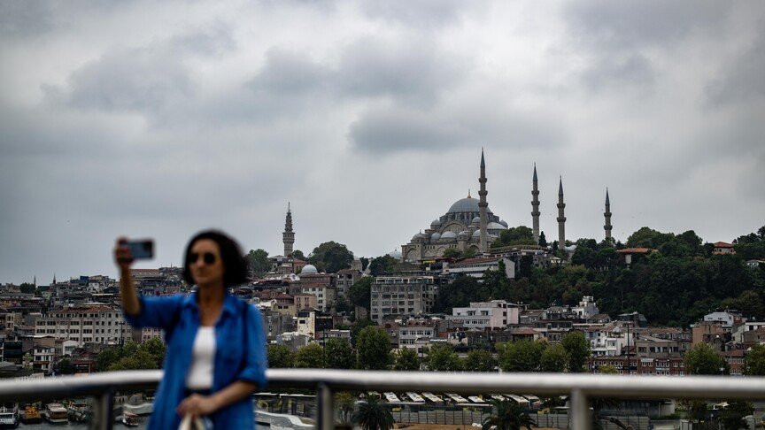 Türkiye's tourism revenue rises 5% to $25.5B in Q3 - Anadolu Ajansı